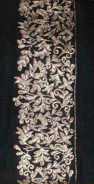 70/30 fullsize shawl with Emparata border embroidery in gold metallic thread