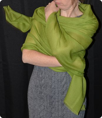 Sunrise Pashmina 100% cashmere shawl,  Peridot (#Pm-015),  diamond weave,  ragged fringe