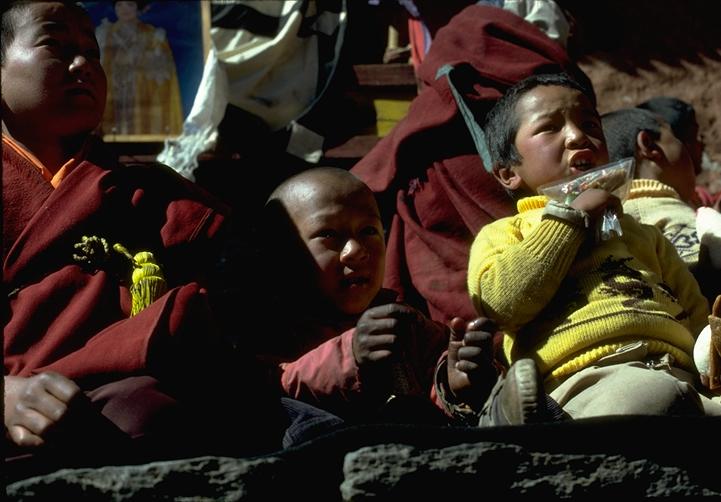 Spectators at Mani Rimdu